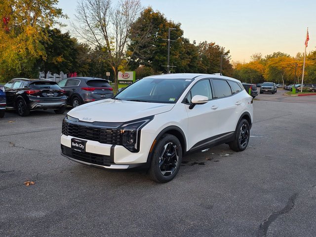 New 2026 Kia Sportage S image 3