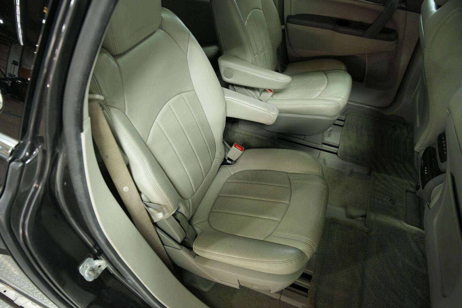 Certified 2014 Buick Enclave Premium FWD image 19