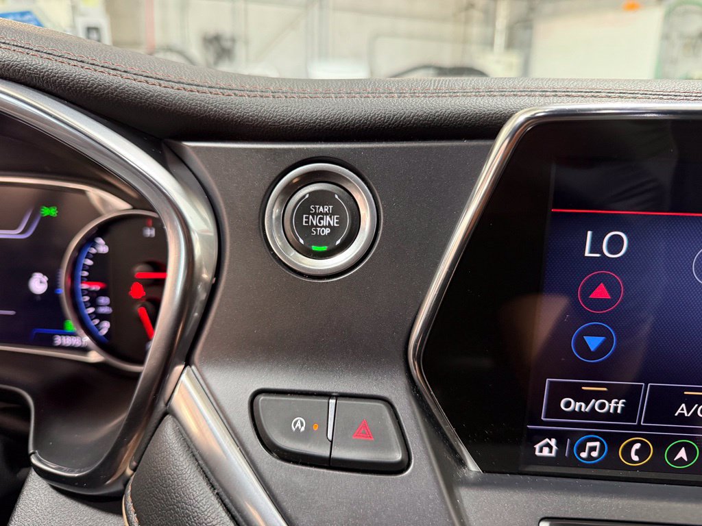 Used 2020 Chevrolet Blazer Premier w/ Driver Confidence II Package AWD/4WD image 15