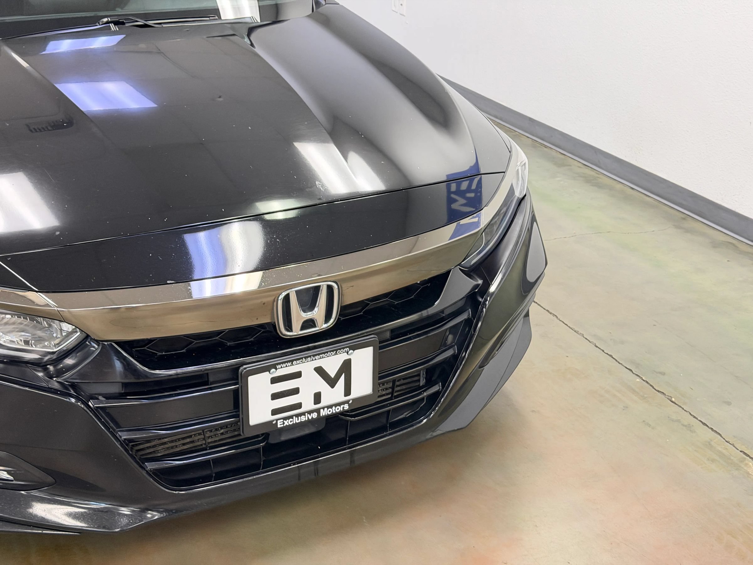 Used 2019 Honda Accord Sport image 4