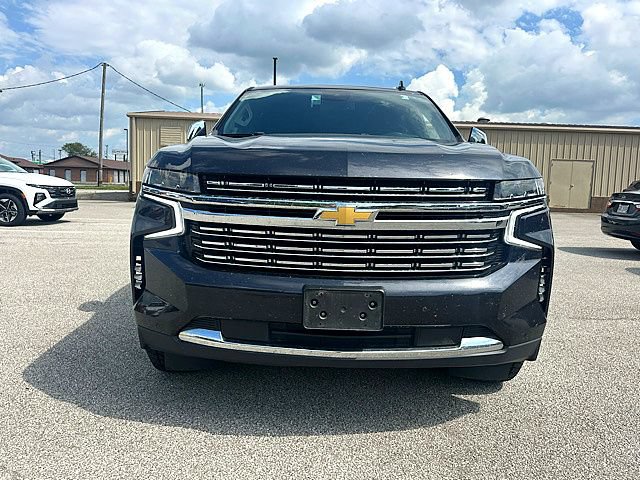 Used 2023 Chevrolet Suburban Premier AWD/4WD image 13