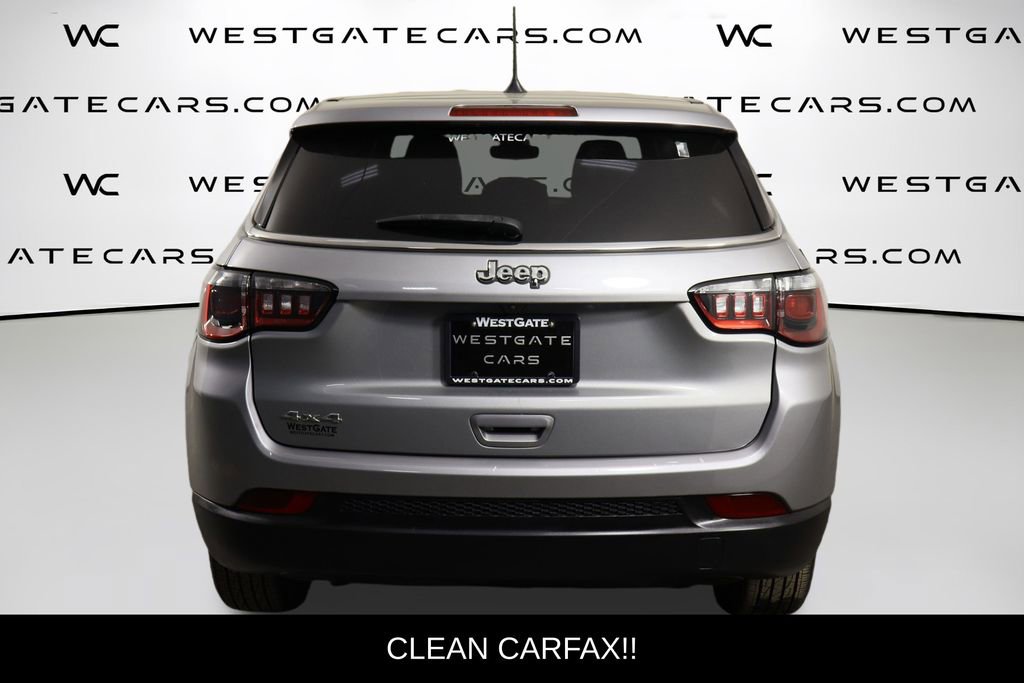 Used 2023 Jeep Compass Sport image 4