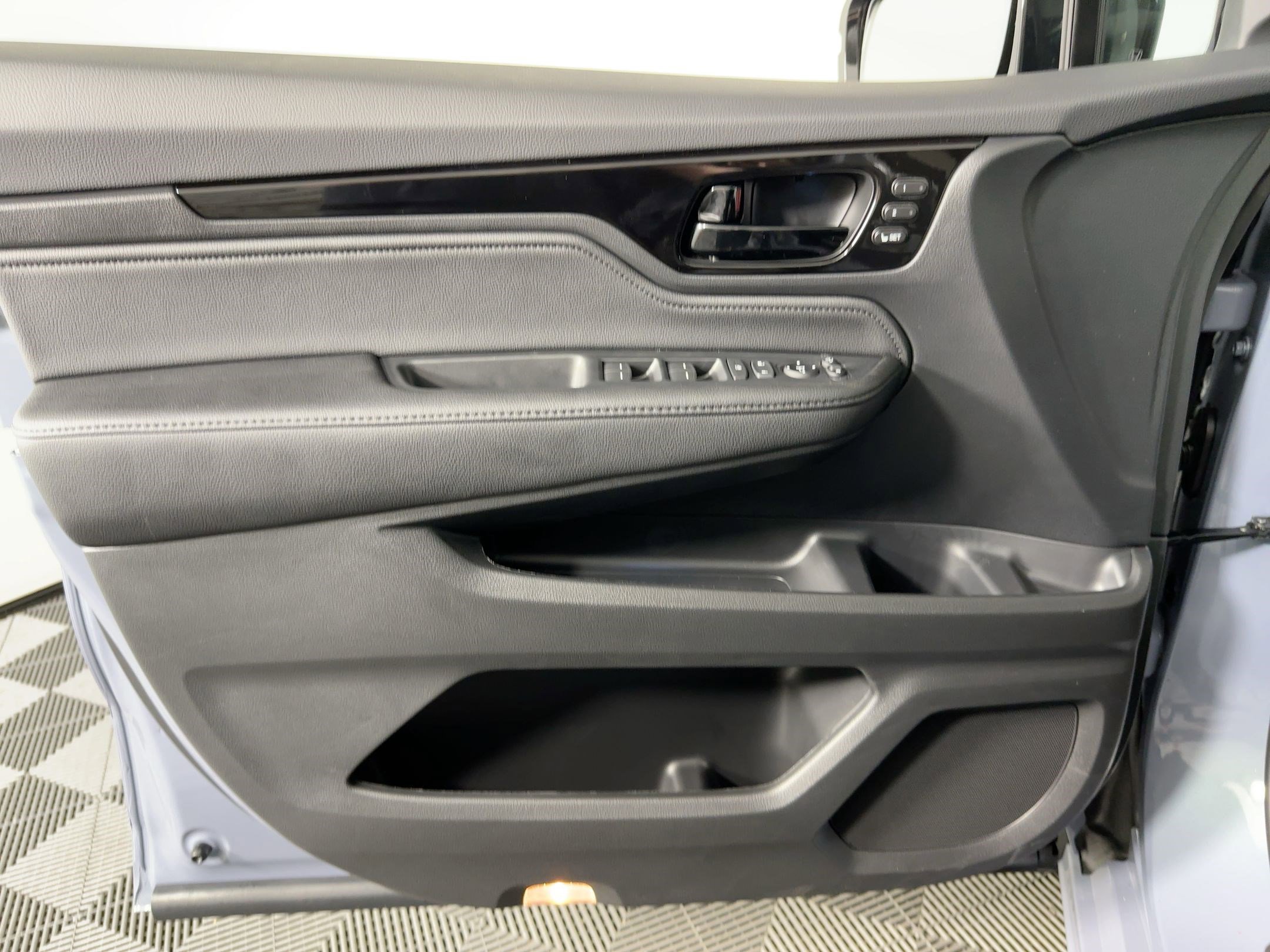 New 2026 Honda Odyssey Elite image 12