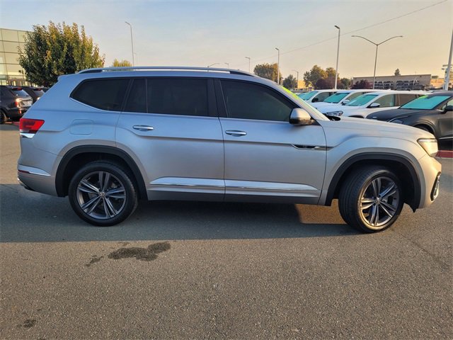 Used 2022 Volkswagen Atlas SEL R-Line image 3