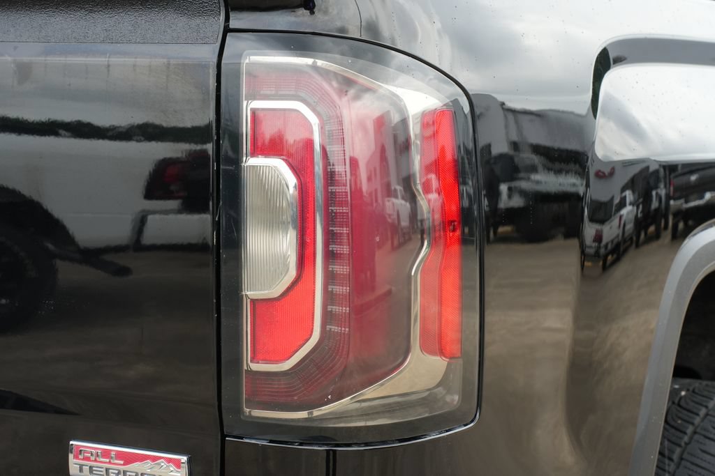 Used 2017 GMC Sierra 1500 SLT AWD/4WD image 16