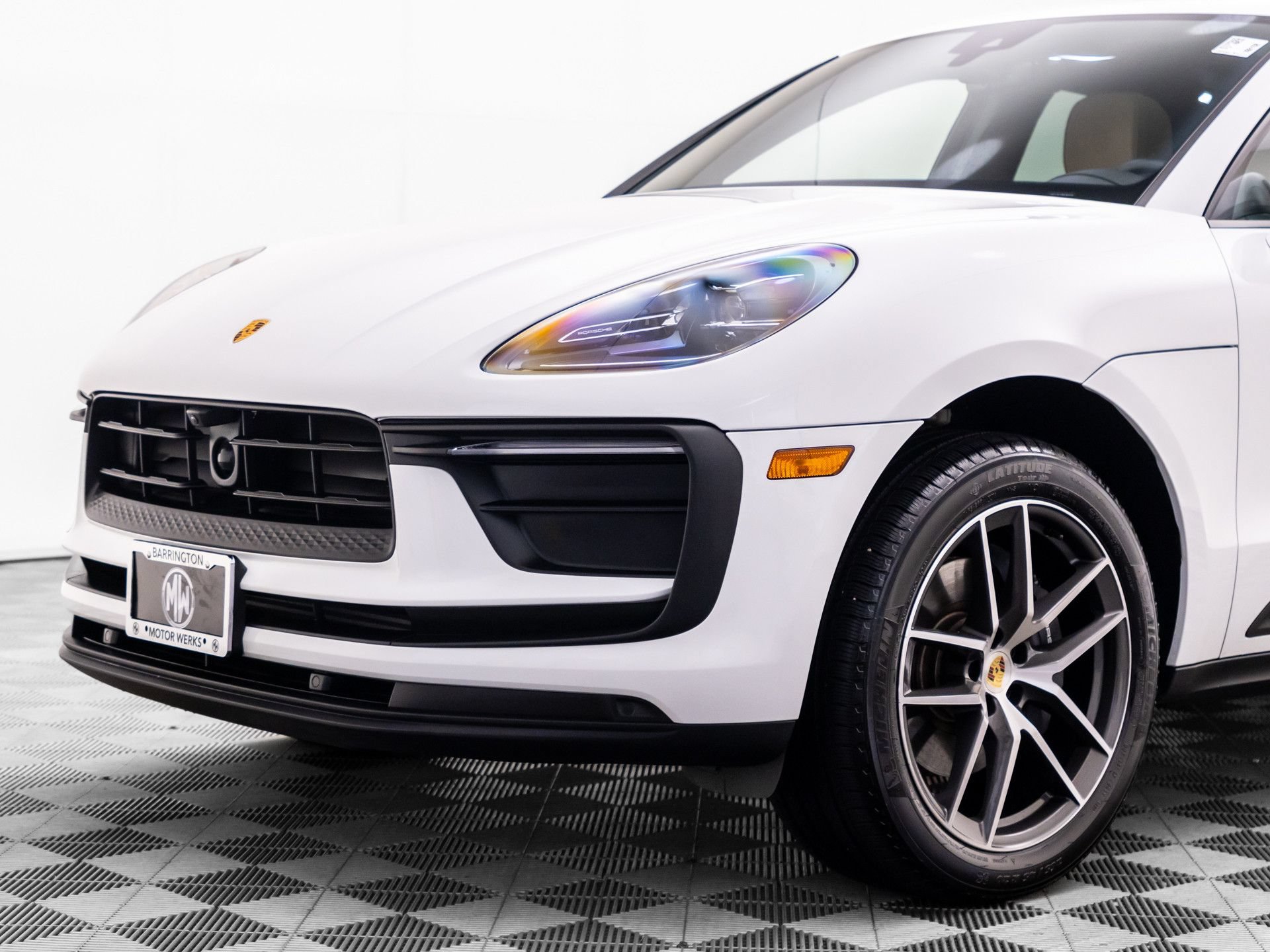 Certified 2026 Porsche Macan AWD/4WD image 39