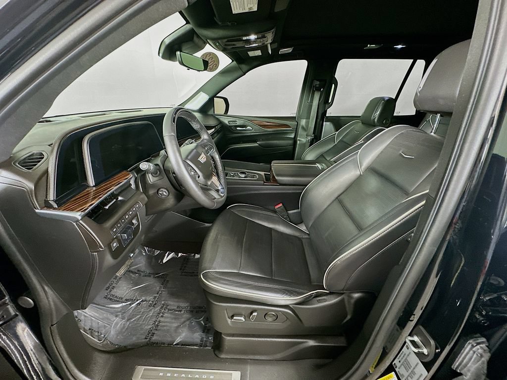 Used 2022 Cadillac Escalade Premium Luxury w/ Performance Package AWD/4WD image 30