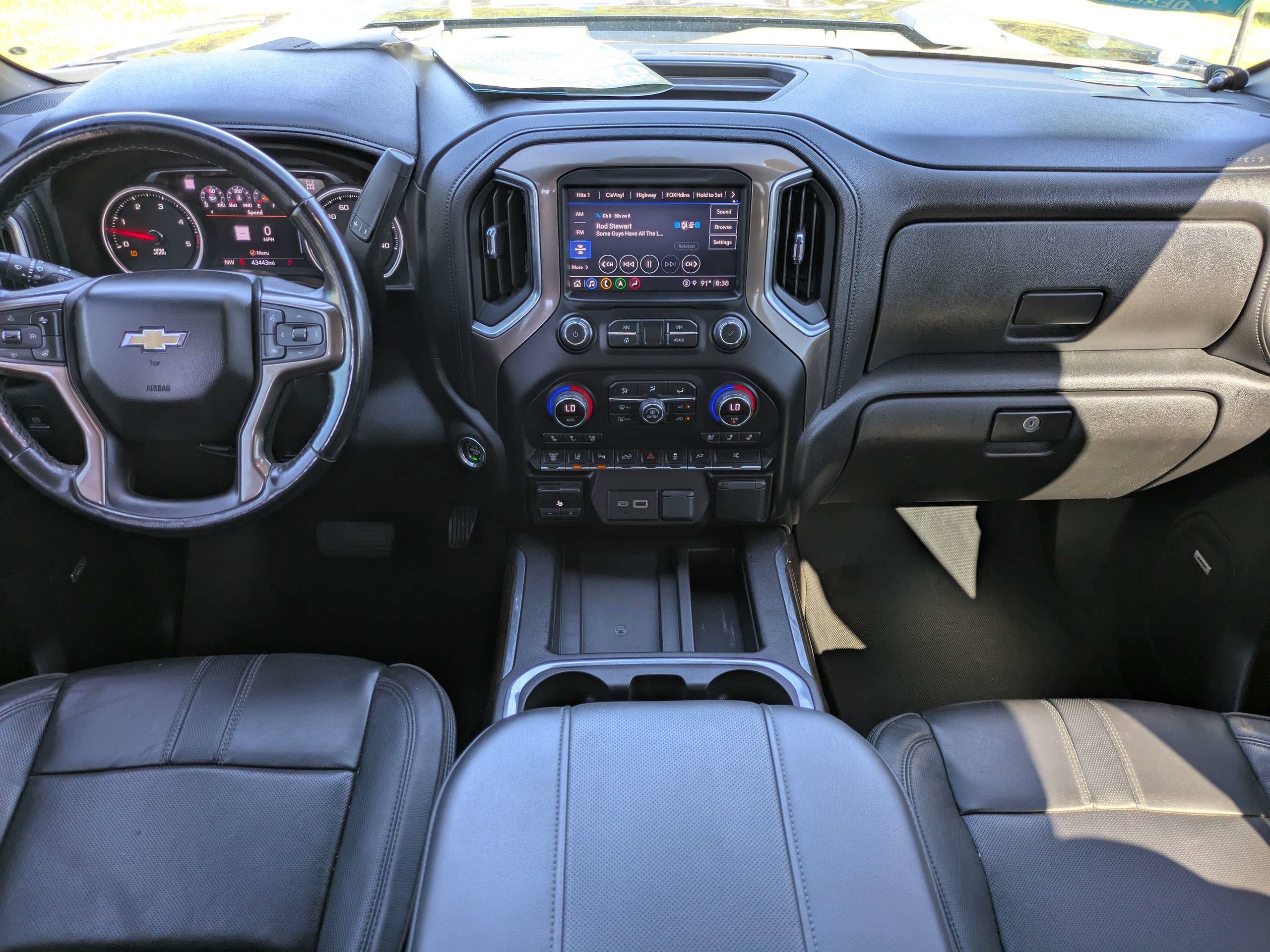 Used 2023 Chevrolet Silverado 3500 High Country AWD/4WD image 17