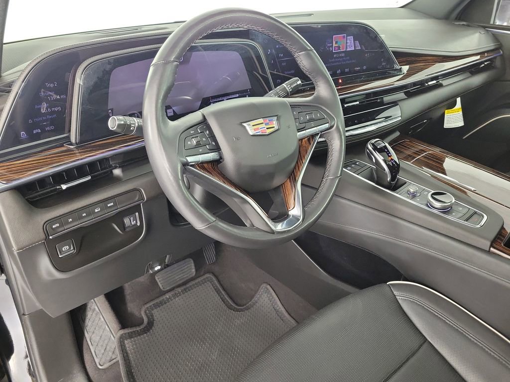 Used 2023 Cadillac Escalade ESV Premium Luxury AWD/4WD image 19