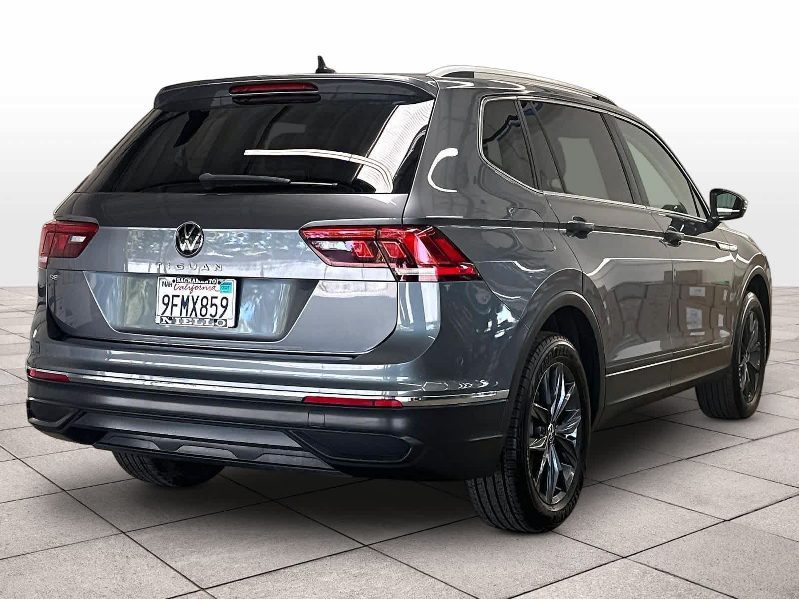 Used 2023 Volkswagen Tiguan SE FWD image 9