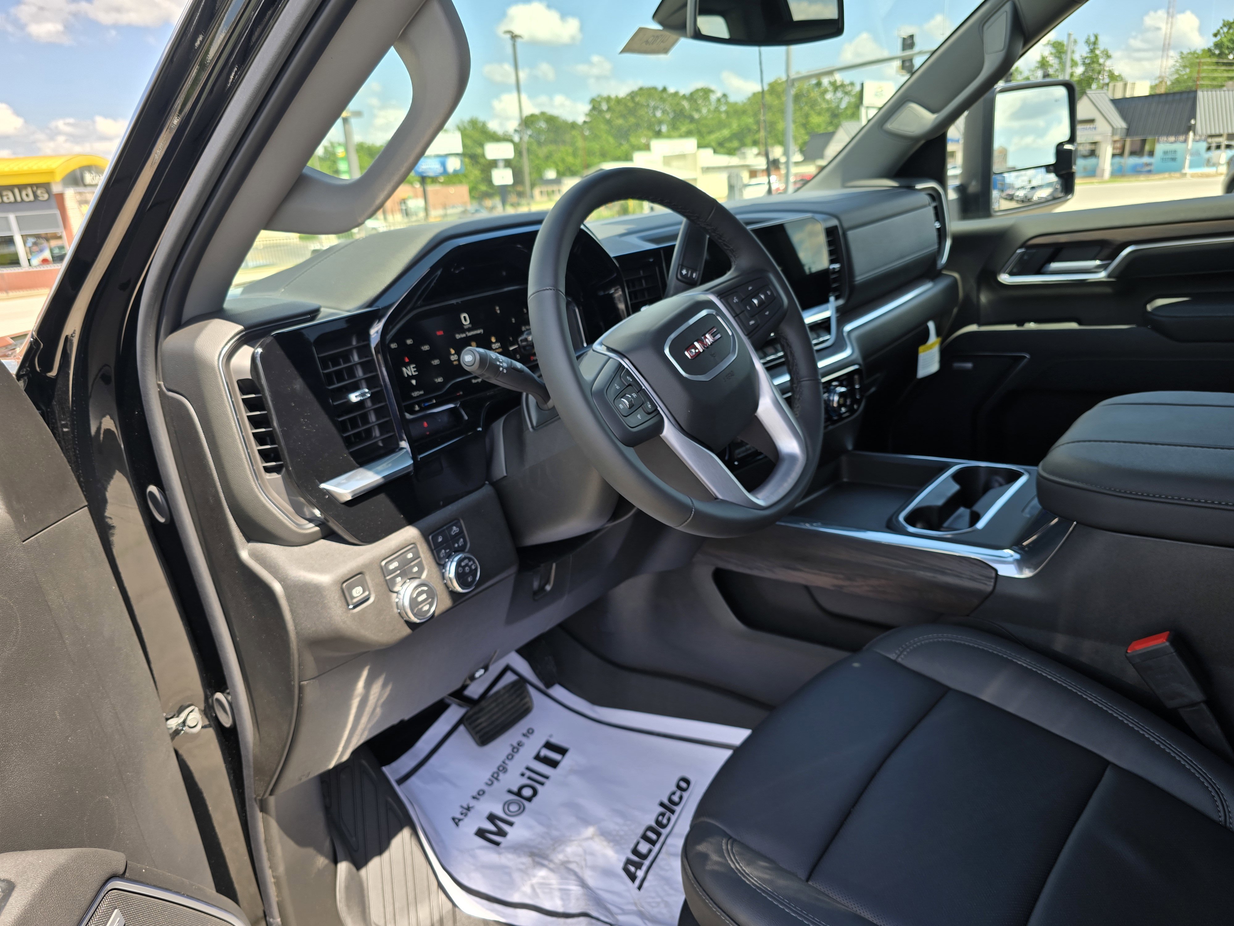 New 2025 GMC Sierra 2500 SLT w/ SLT Convenience Package image 13