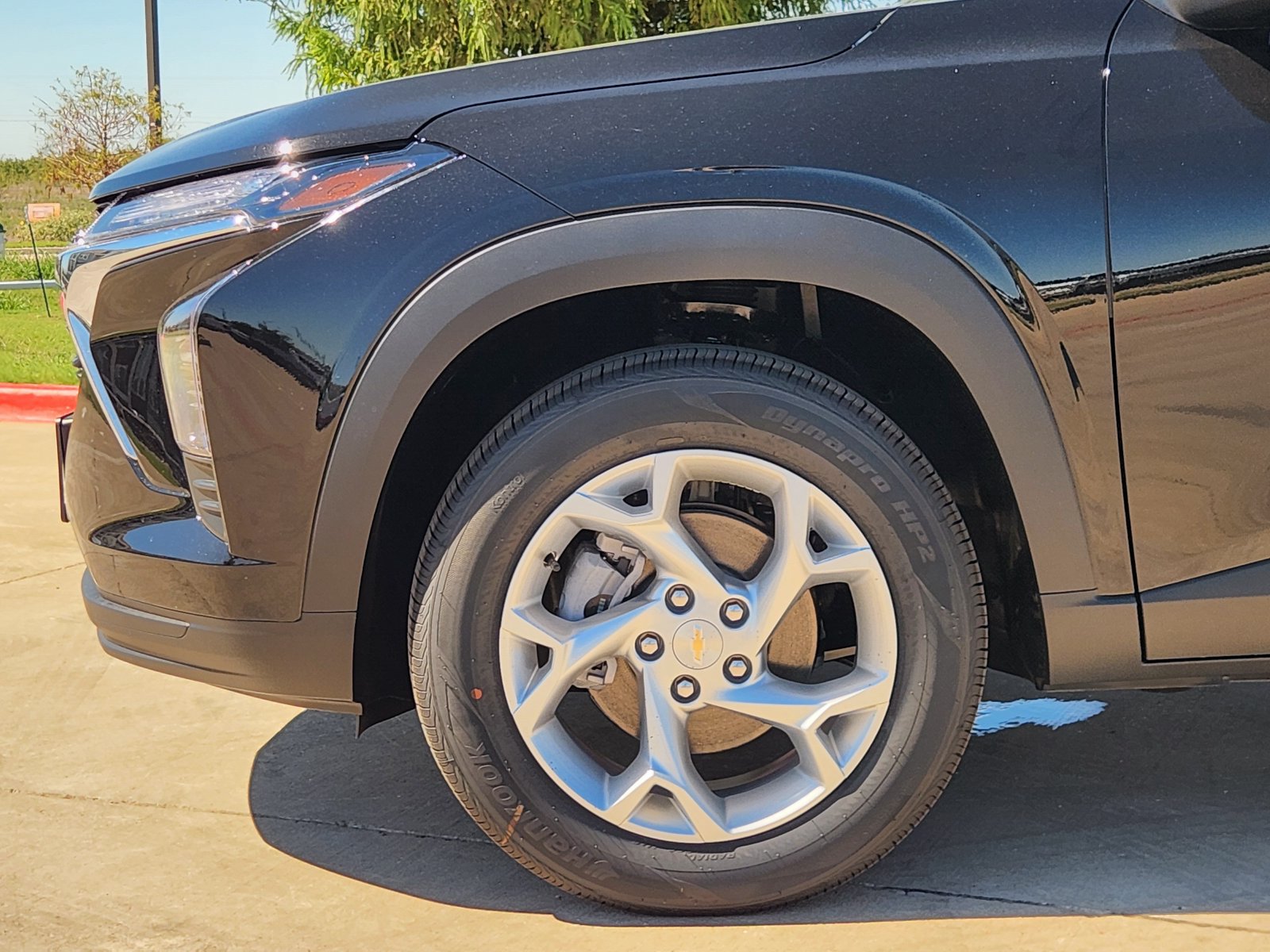 New 2026 Chevrolet Trax LS w/ LS Convenience Package FWD image 8