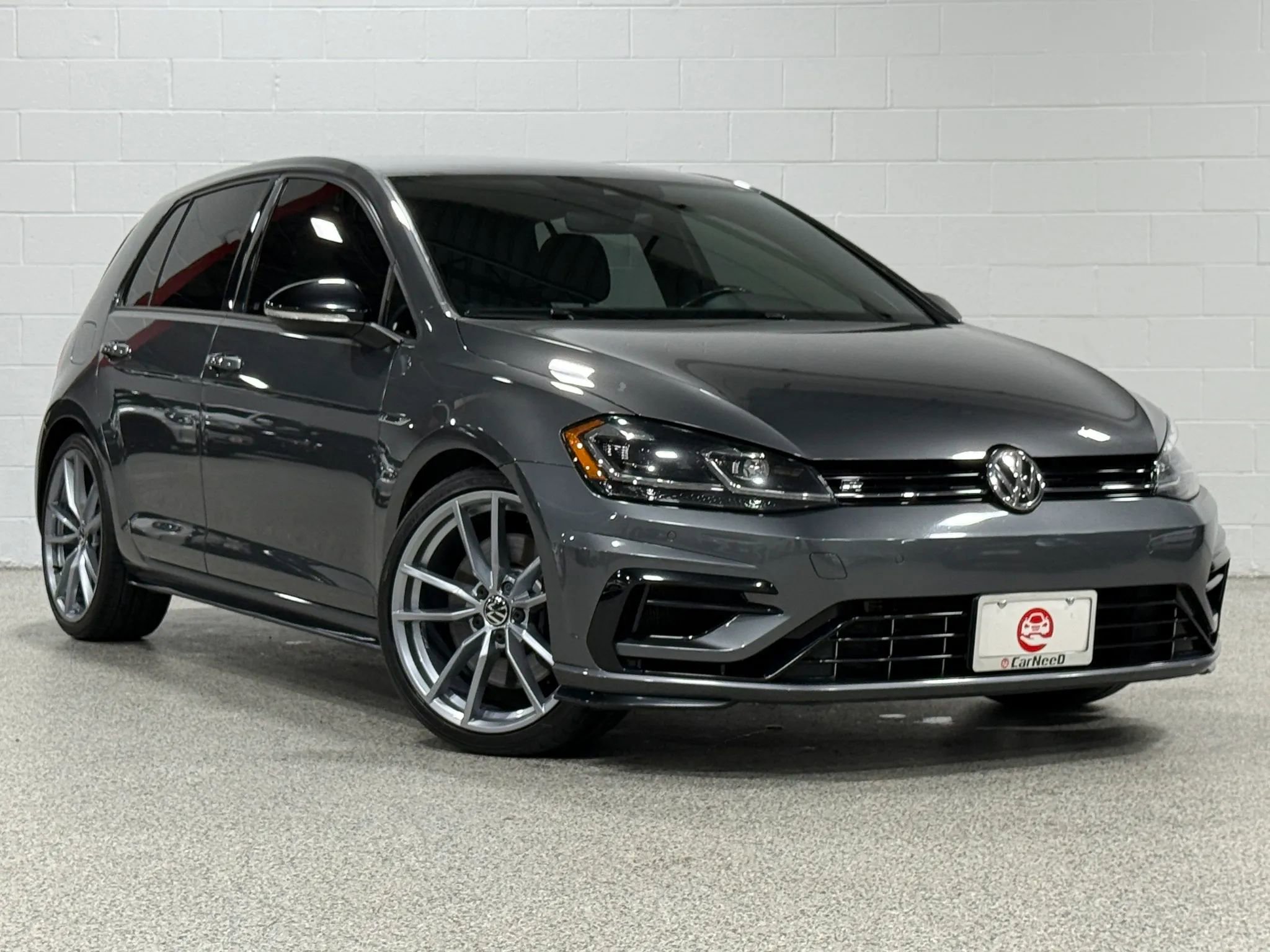 Used 2019 Volkswagen Golf R 4-Door AWD/4WD image 4