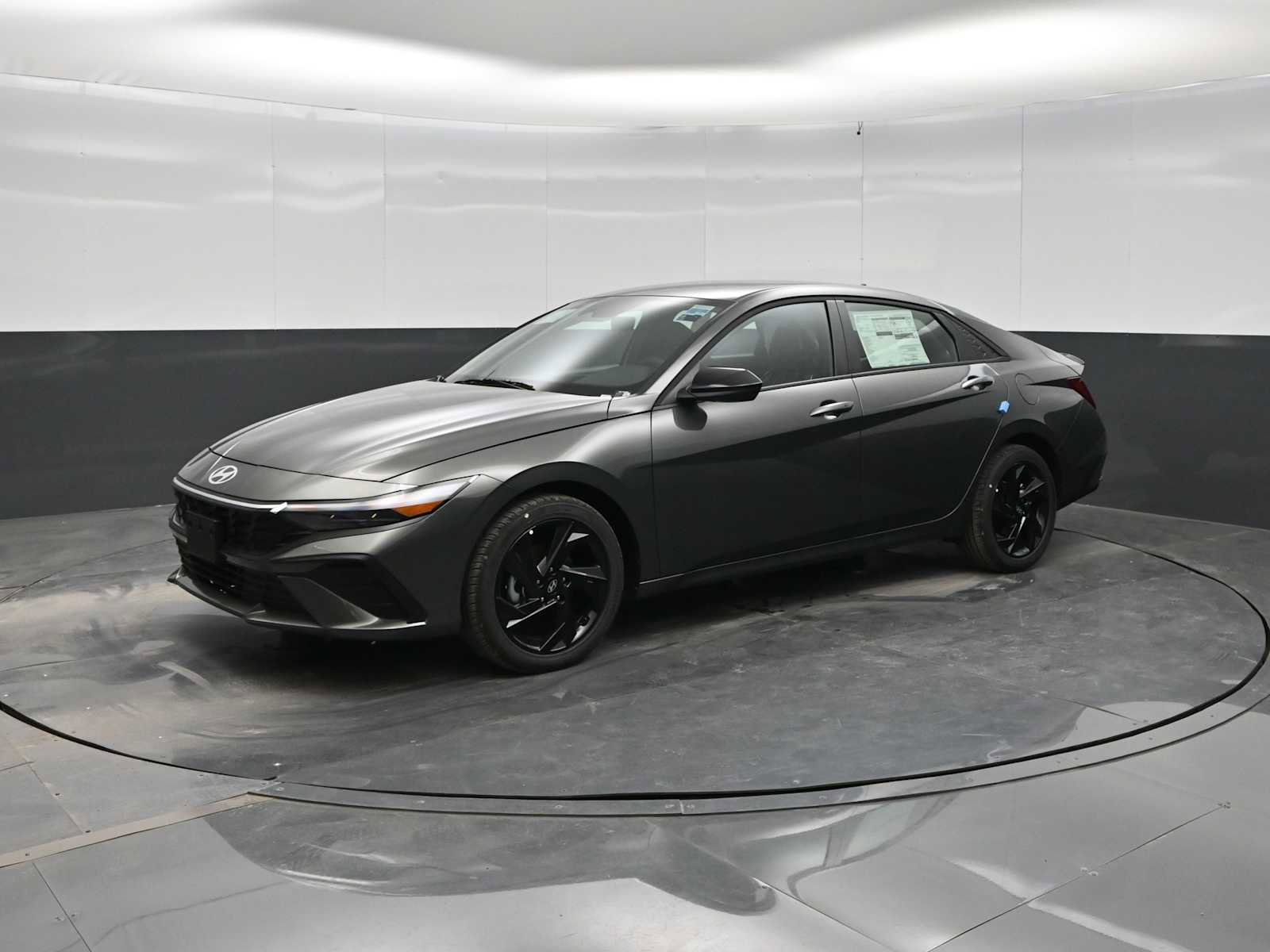 New 2026 Hyundai Elantra Sport FWD image 4