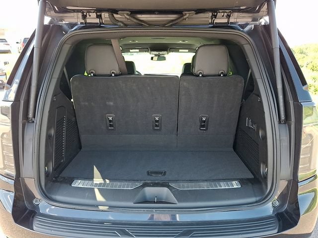 Used 2025 Chevrolet Tahoe Premier AWD/4WD image 24
