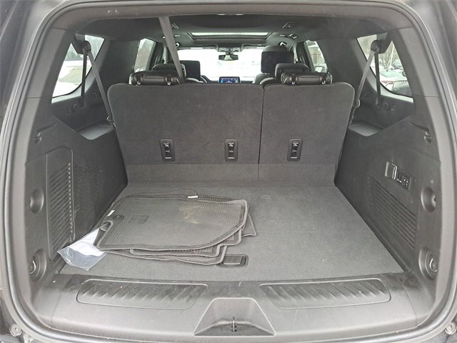 Used 2021 GMC Yukon XL SLT w/ SLT Premium Package image 29