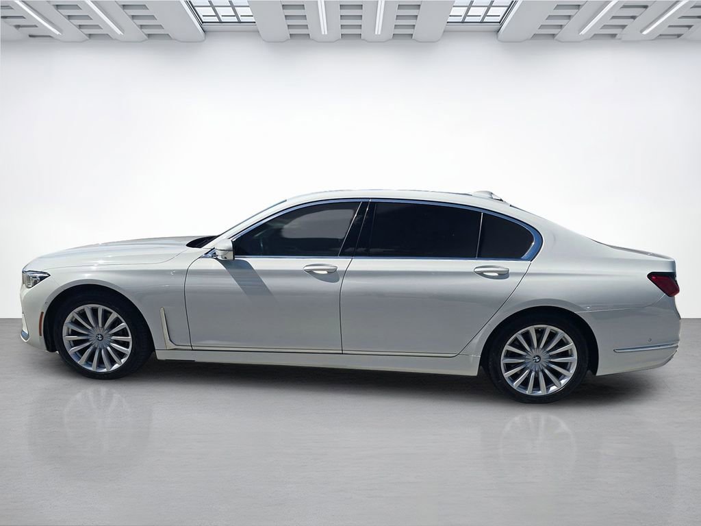 Used 2022 BMW 740i w/ Premium Package RWD image 6