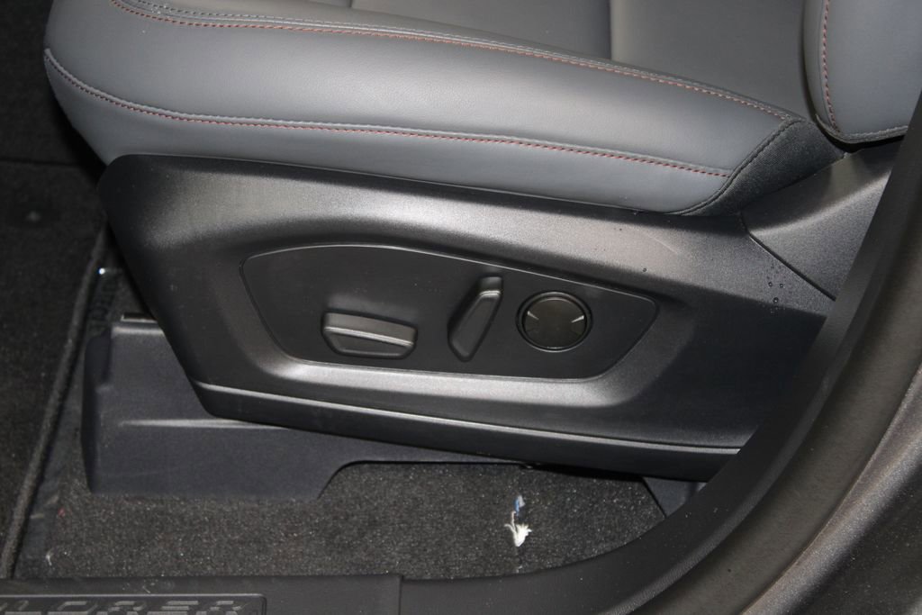 New 2026 Ford Explorer Active RWD image 21