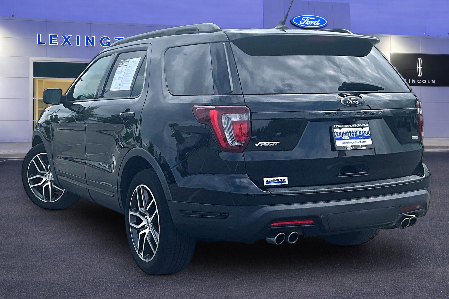 Used 2019 Ford Explorer Sport w/ Equipment Group 401A AWD/4WD image 4