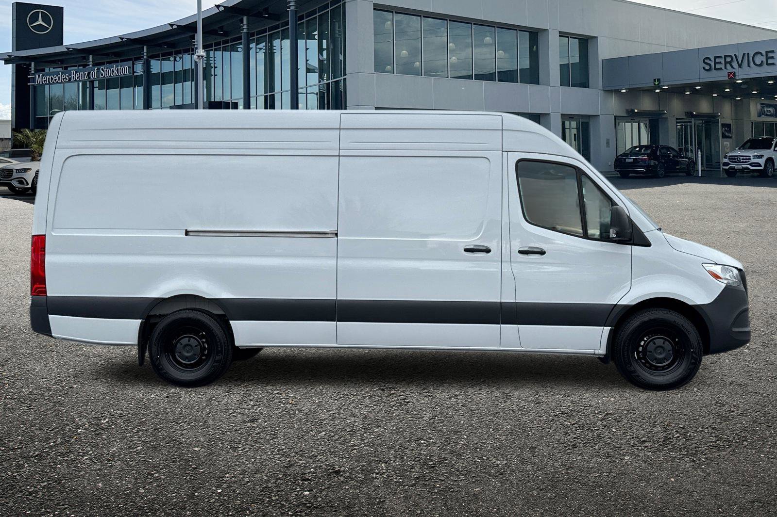 New 2026 Mercedes-Benz Sprinter 2500 image 3