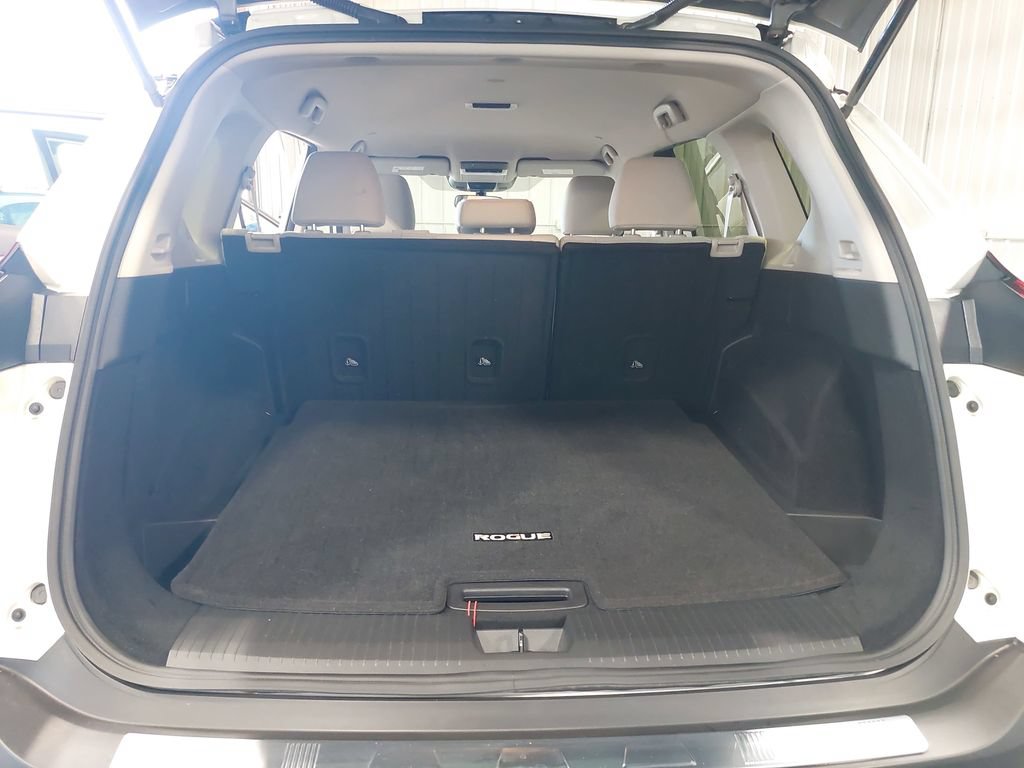 Certified 2023 Nissan Rogue SV AWD/4WD image 12