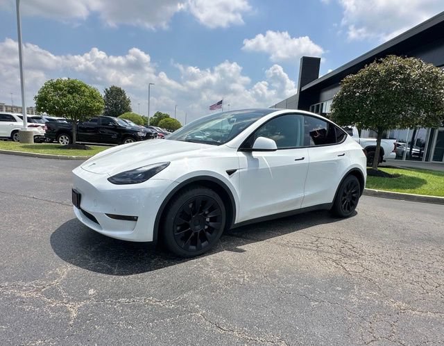 Used 2023 Tesla Model Y Long Range AWD/4WD image 5
