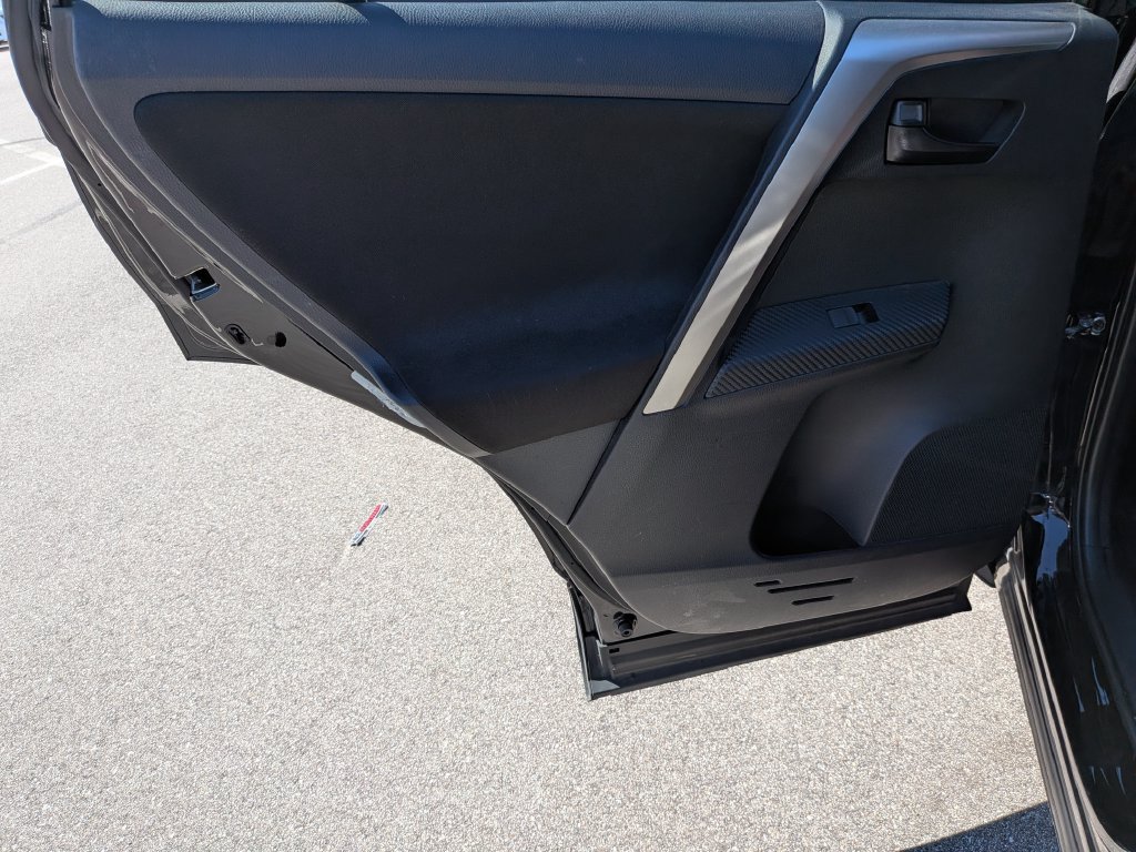 Used 2014 Toyota RAV4 LE FWD image 19
