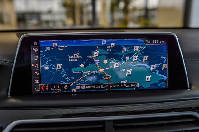 Used 2019 BMW 740i w/ Executive Package image 23