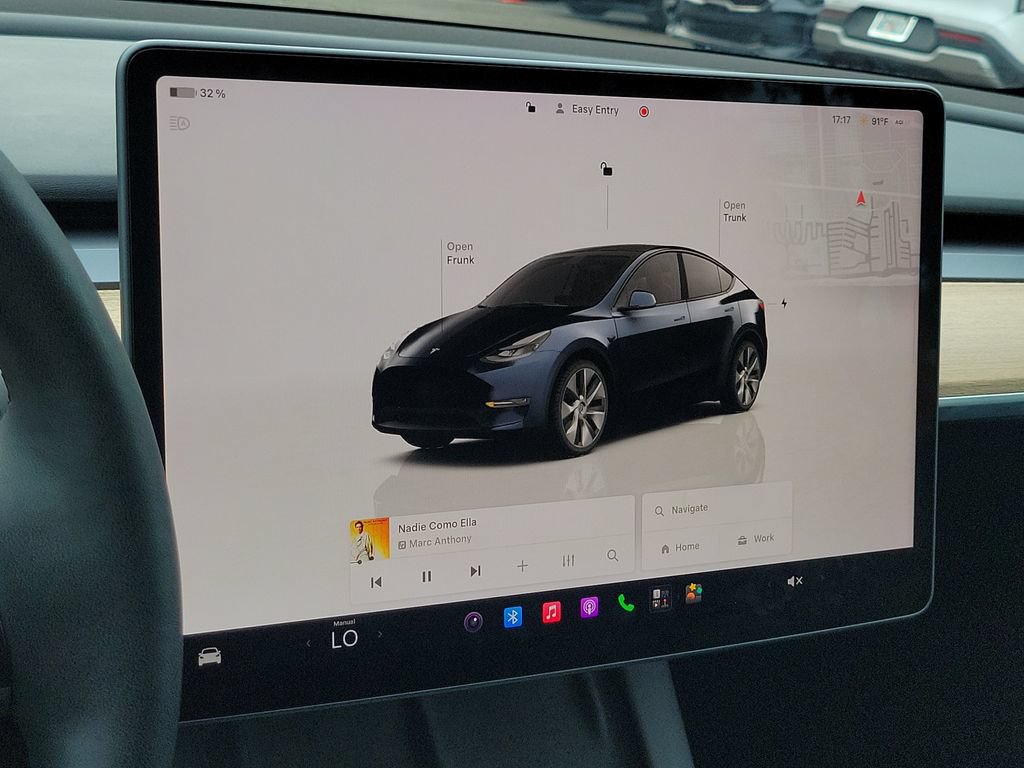 Used 2024 Tesla Model Y Long Range AWD/4WD image 28