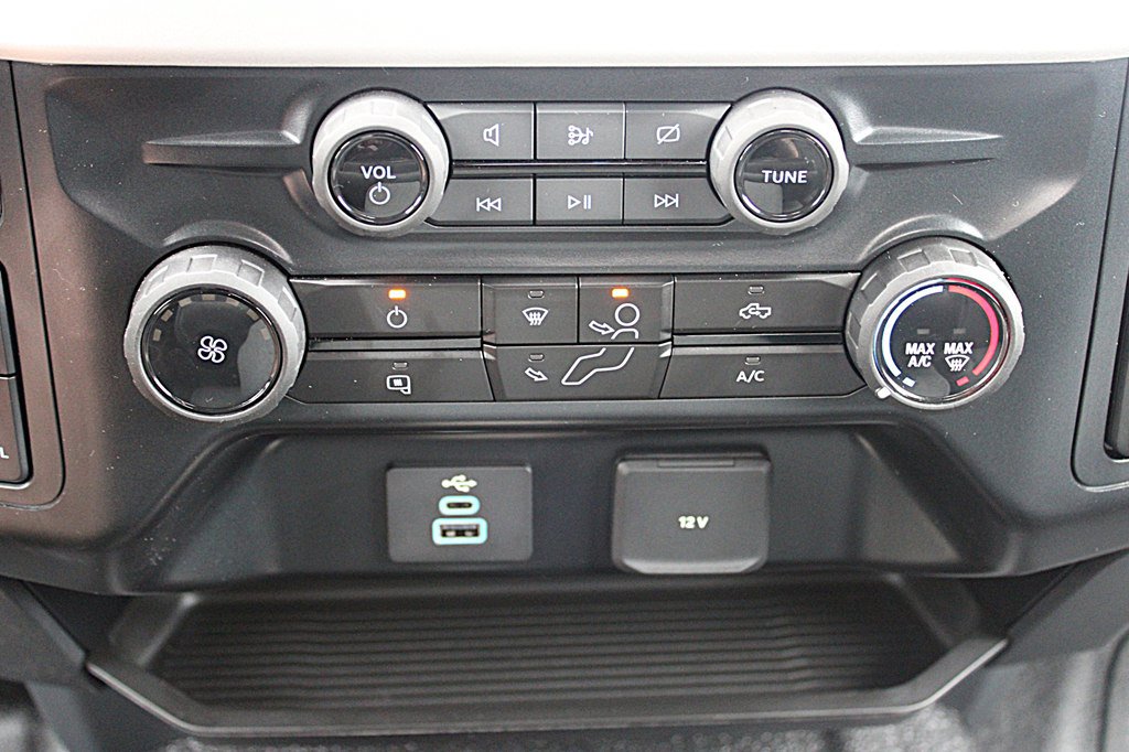 Used 2024 Ford F350 XLT AWD/4WD image 21