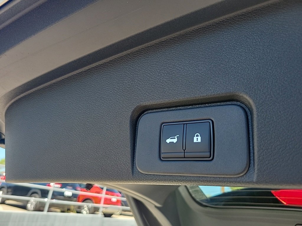 New 2026 Nissan Rogue Platinum image 15