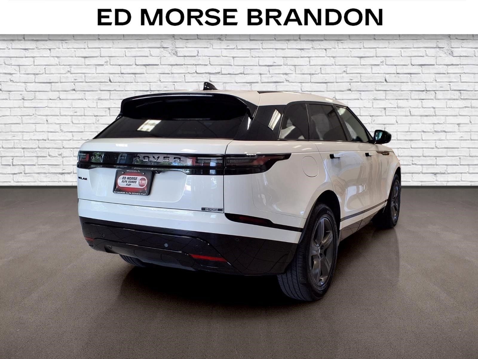 Used 2025 Land Rover Range Rover Velar Dynamic SE AWD/4WD image 5
