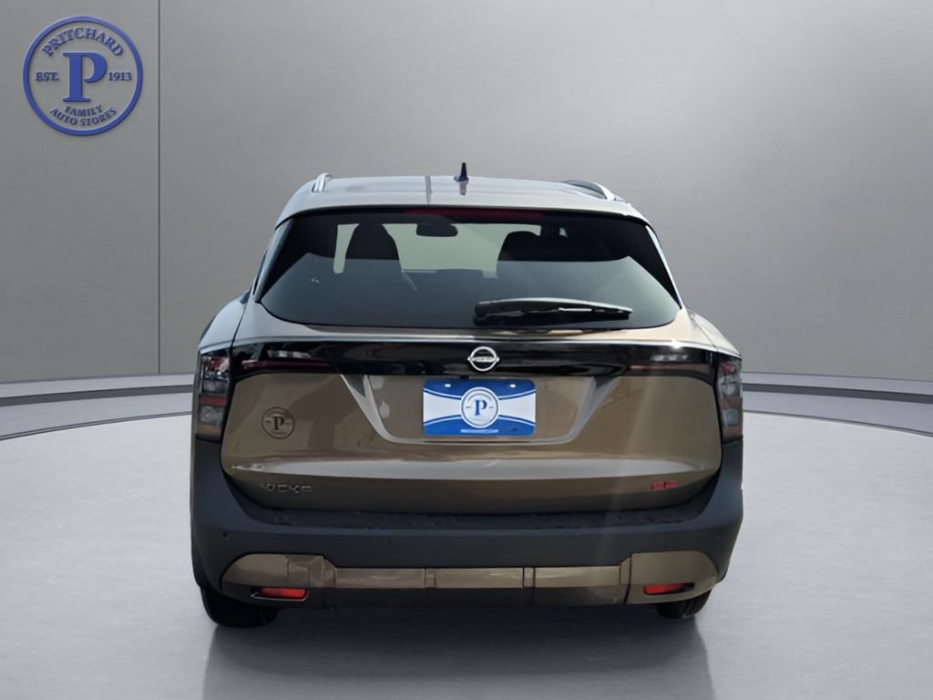 New 2026 Nissan Kicks SR w/ SR Premium Package FWD image 7