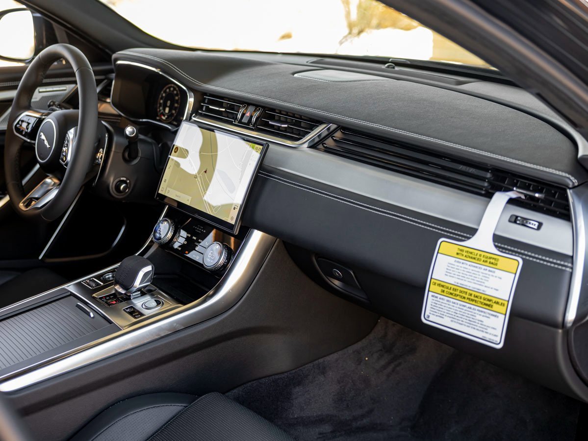 New 2024 Jaguar XF R-Dynamic SE image 29