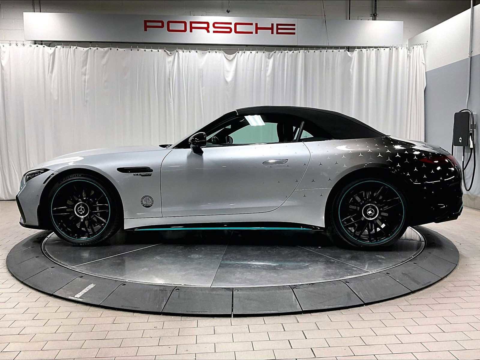 Used 2024 Mercedes-Benz SL 63 AMG 4MATIC image 2