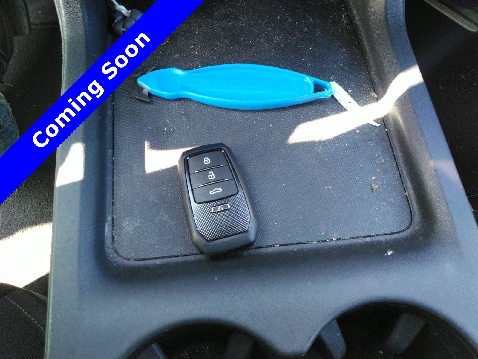 Used 2024 Honda Prologue EX image 8