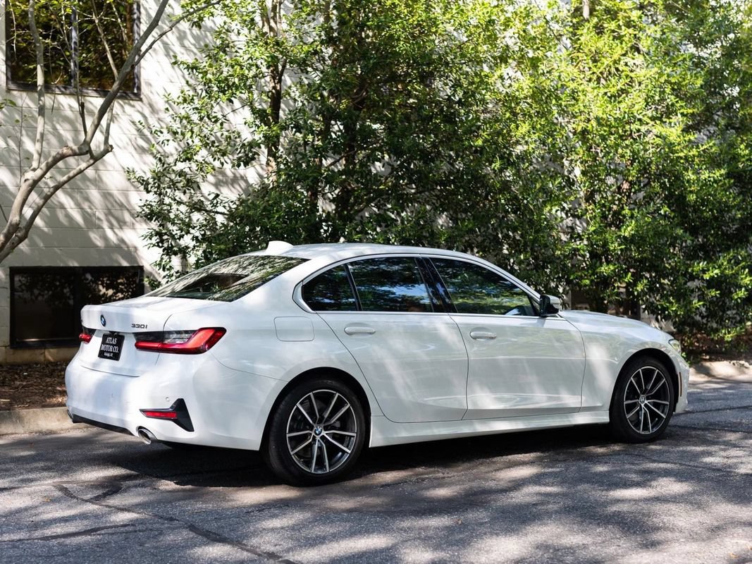 Used 2022 BMW 330i xDrive Sedan w/ Premium Package 2 AWD/4WD image 9