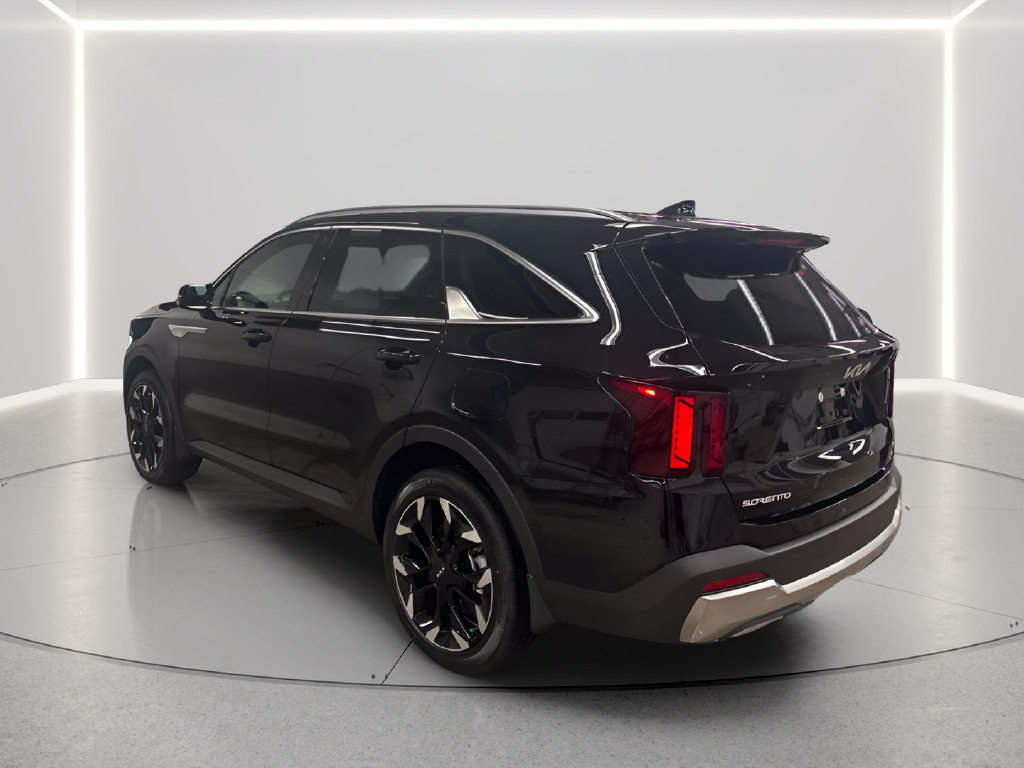 Certified 2026 Kia Sorento EX AWD/4WD image 4