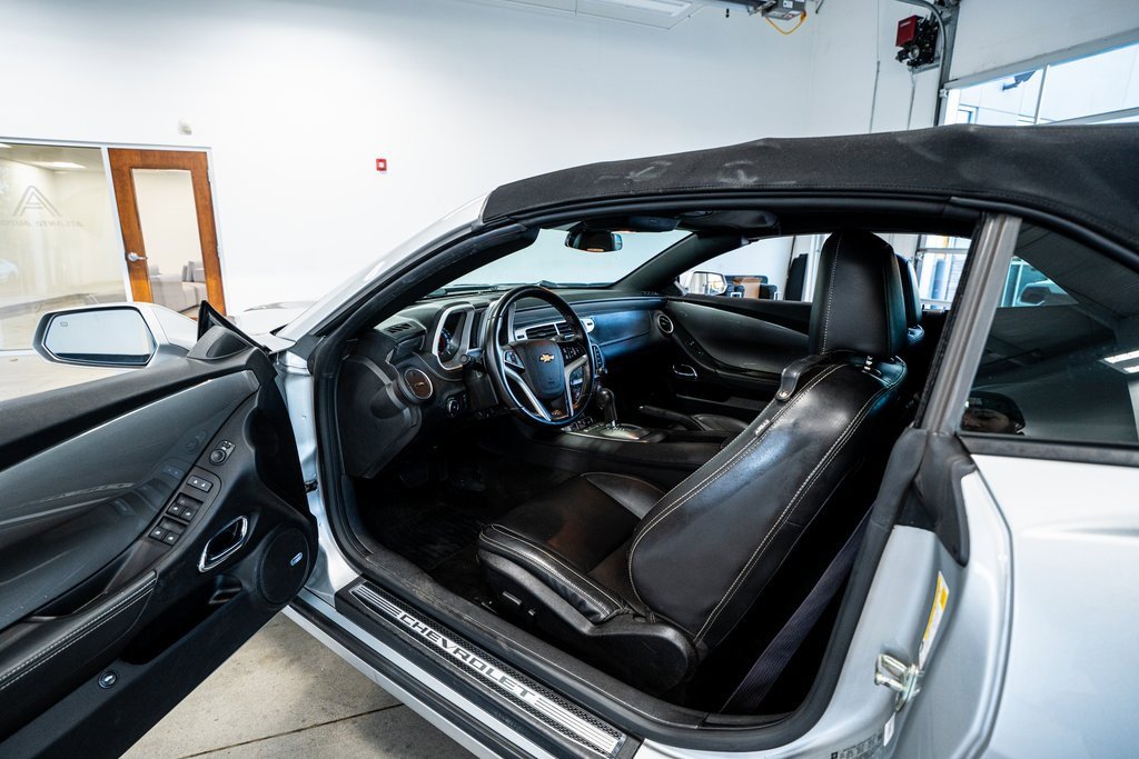 Used 2014 Chevrolet Camaro SS w/ RS Package image 31