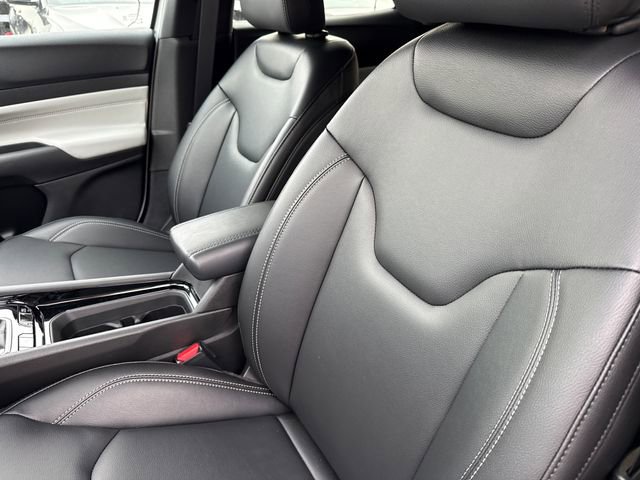 New 2026 Jeep Compass Limited image 24