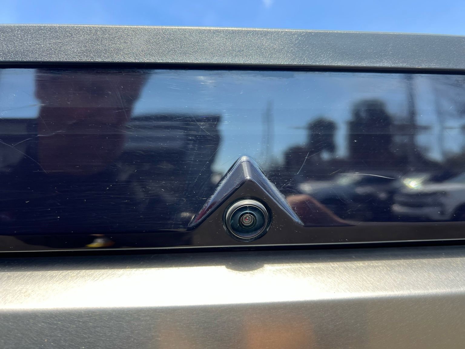 Used 2024 Tesla Cybertruck AWD Crew Cab image 23
