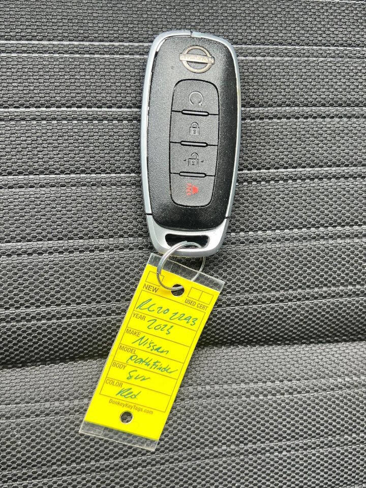 Used 2024 Nissan Pathfinder Rock Creek image 17