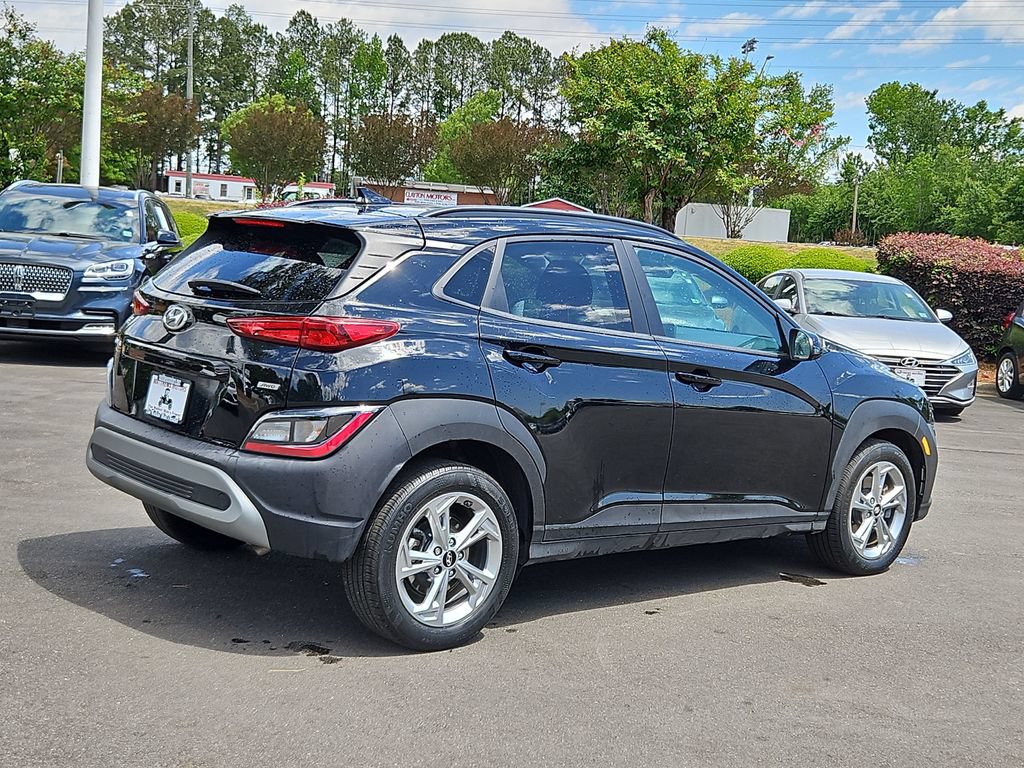 Used 2023 Hyundai Kona SEL w/ Cargo Package AWD/4WD image 7