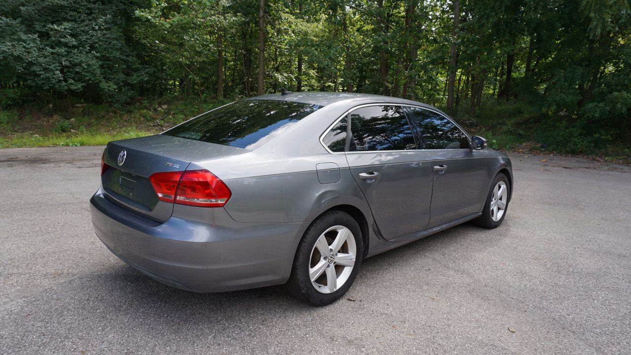 Used 2015 Volkswagen Passat 1.8T SE image 5