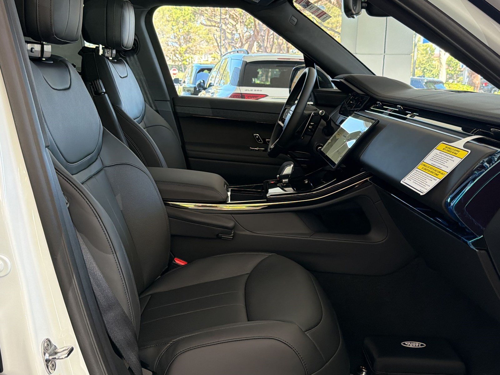 New 2026 Land Rover Range Rover Sport Dynamic SE AWD/4WD image 25