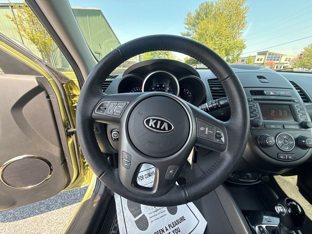 Used 2012 Kia Soul + w/ Audio Pkg image 19
