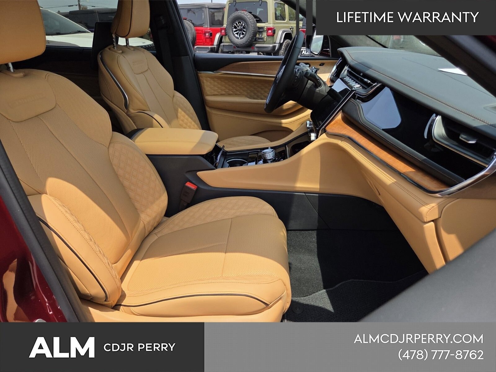 New 2025 Jeep Grand Cherokee L Summit AWD/4WD image 16