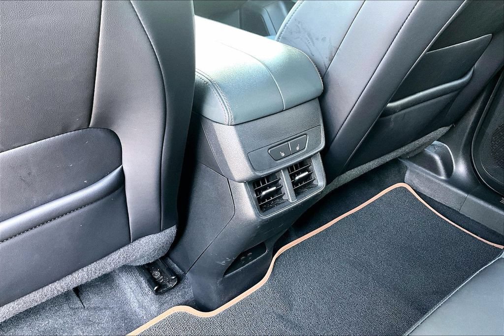 Used 2026 GMC Terrain AT4 w/ Convenience Package III AWD/4WD image 10