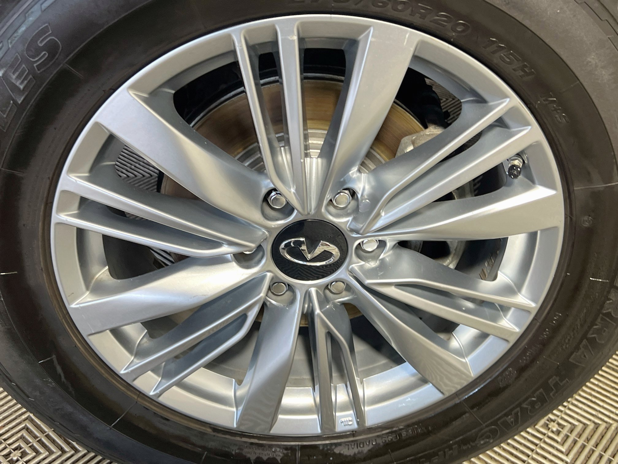 Used 2020 INFINITI QX80 Luxe w/ Proassist Package AWD/4WD image 14
