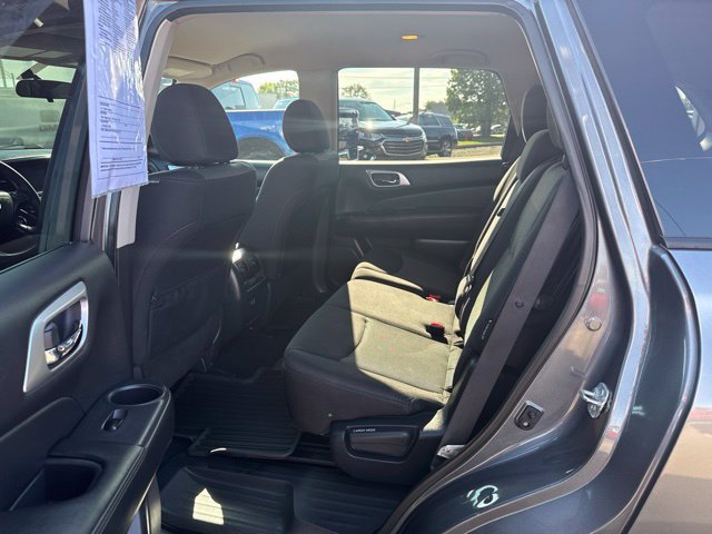Used 2020 Nissan Pathfinder S AWD/4WD image 8